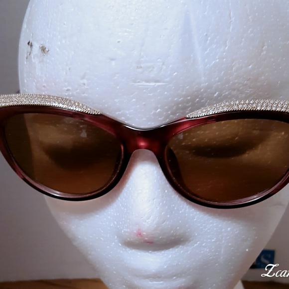 Valentino frames main image 4